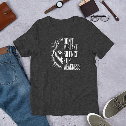 Padres Mágicos Jaspeado gris oscuro / S Camiseta "Don't Mistake Silence for Weakness" - Diseño de Lobo