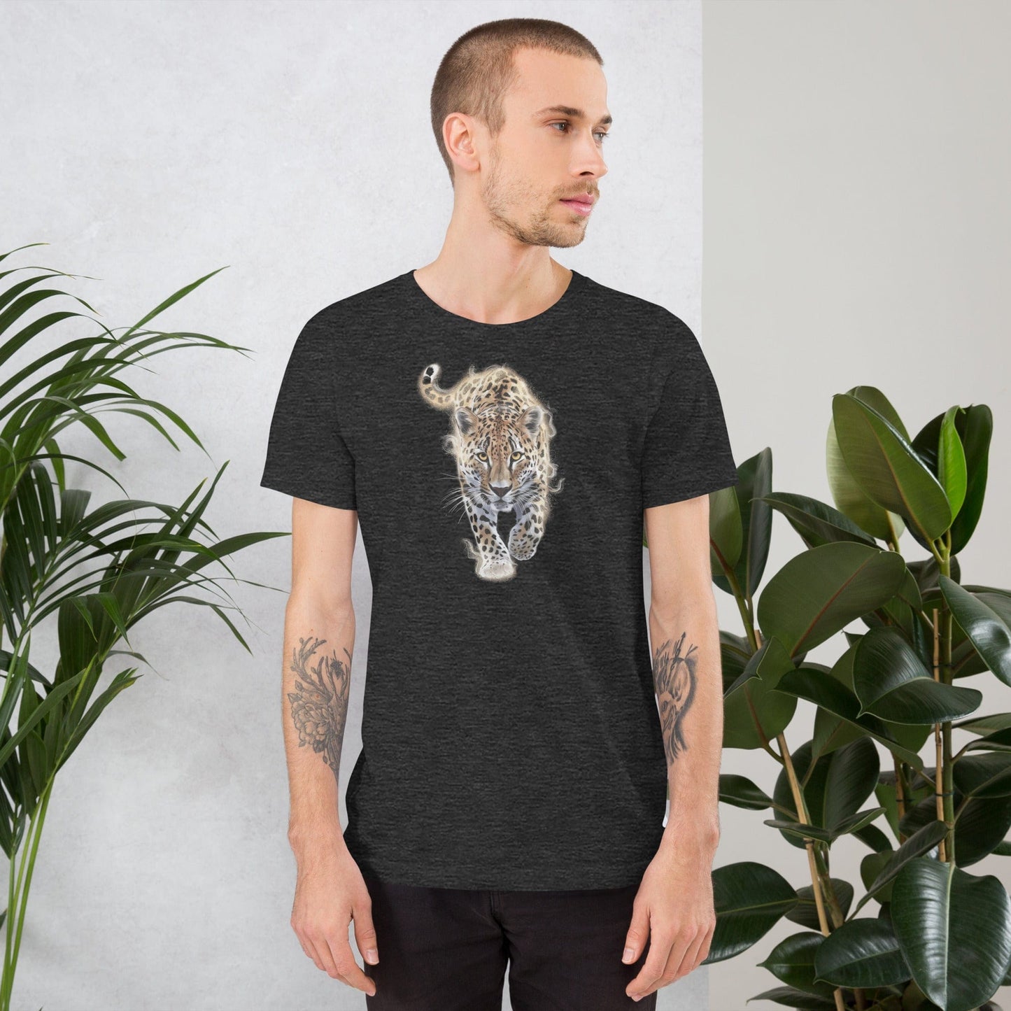 Padres Mágicos Jaspeado gris oscuro / S Camiseta "Leopardo Cazador" de algodón suave - Para los amantes de la vida salvaje y la aventura